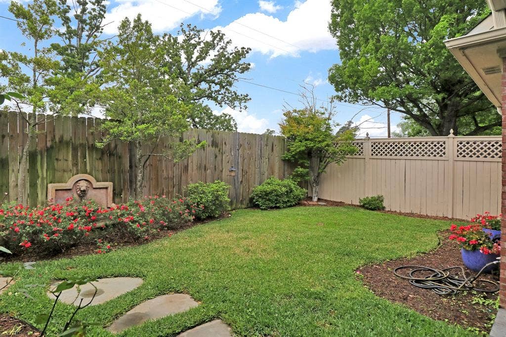2222 Kennebunk Lane, Tyler, TX 75703 2222 Kennebunk Lane, Tyler, TX 75703