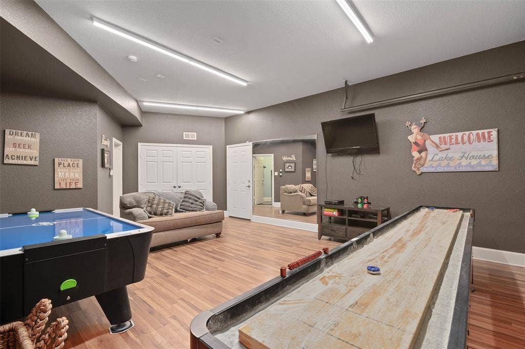 238 E Saint Andrews Drive, Mabank, TX 75156 238 E Saint Andrews Drive, Mabank, TX 75156