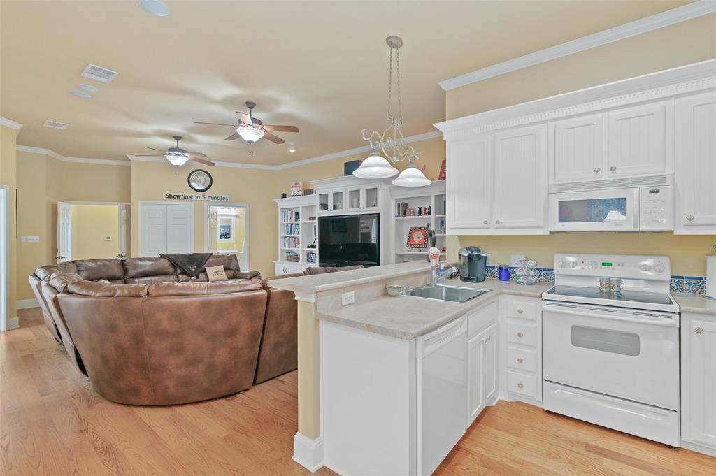 238 E Saint Andrews Drive, Mabank, TX 75156 238 E Saint Andrews Drive, Mabank, TX 75156