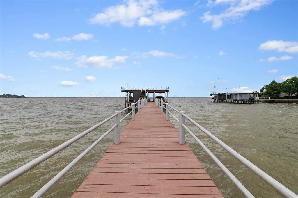 238 E Saint Andrews Drive, Mabank, TX 75156 238 E Saint Andrews Drive, Mabank, TX 75156