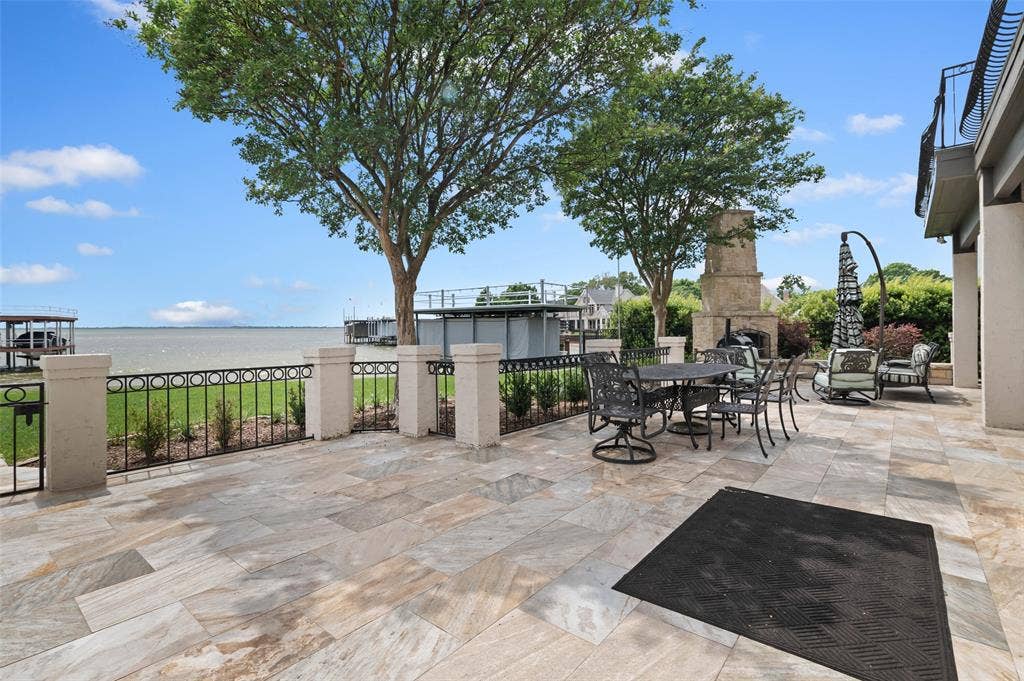 238 E Saint Andrews Drive, Mabank, TX 75156 238 E Saint Andrews Drive, Mabank, TX 75156