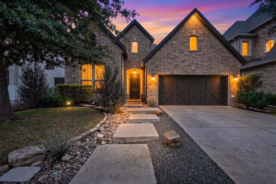 Property photo for 7028 Luxborough Drive, Plano, TX