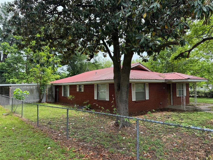 Property photo for 621 French Street, Trinidad, TX