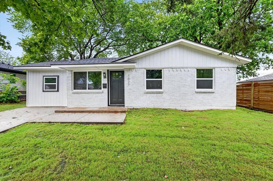 Property photo for 1021 Richard Drive, Garland, TX