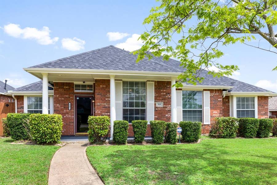 Property photo for 901 rutherford Drive, Mesquite, TX