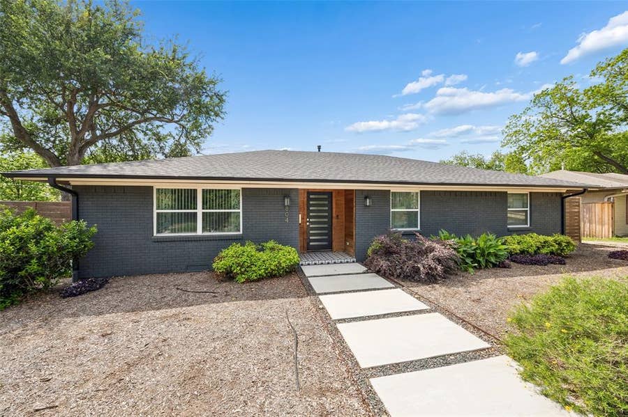 Property photo for 804 S Weatherred Drive, Richardson, TX