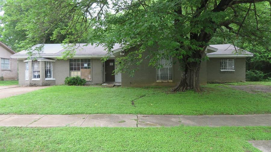 Property photo for 6525 Palm Island Street, Dallas, TX