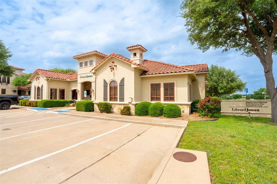 Property photo for 6620 Bryant Irvin Road, #200, Fort Worth, TX