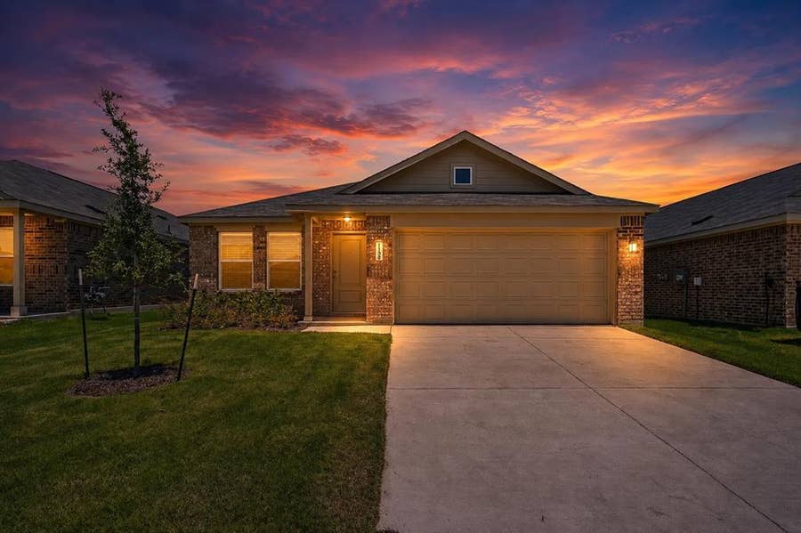 Property photo for 1138 Barbary Fields Street, Forney, TX