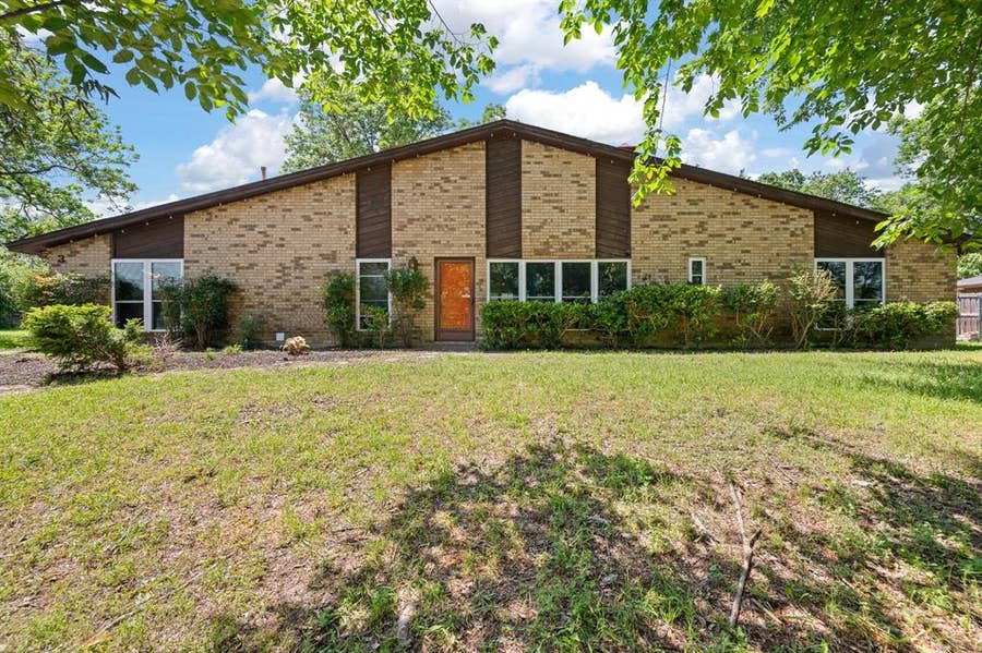 Property photo for 322 Frank Keasler Boulevard, Duncanville, TX