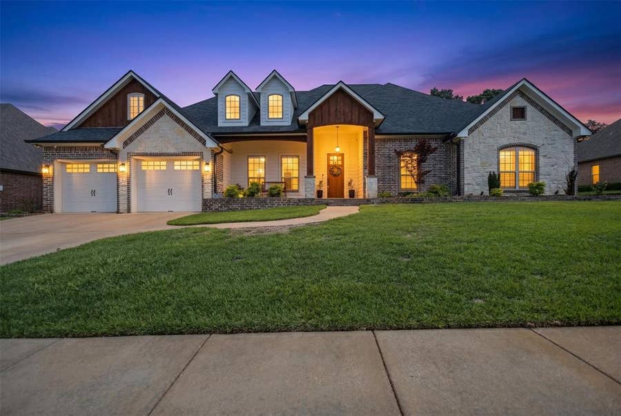 Property photo for 11176 Fox Trail, Flint, TX