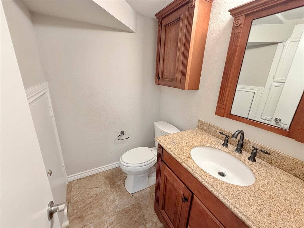 2409 Northlake Court, Irving, TX 75038 2409 Northlake Court, Irving, TX 75038