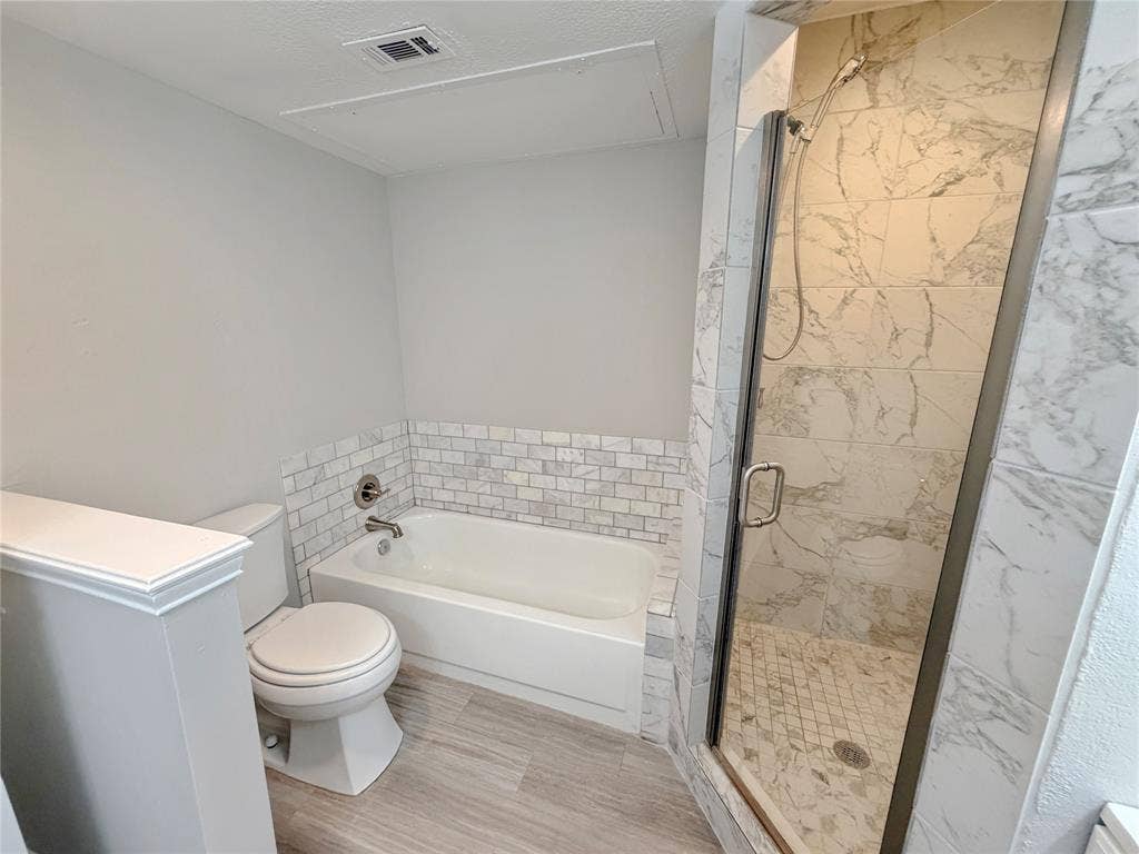 2409 Northlake Court, Irving, TX 75038 2409 Northlake Court, Irving, TX 75038