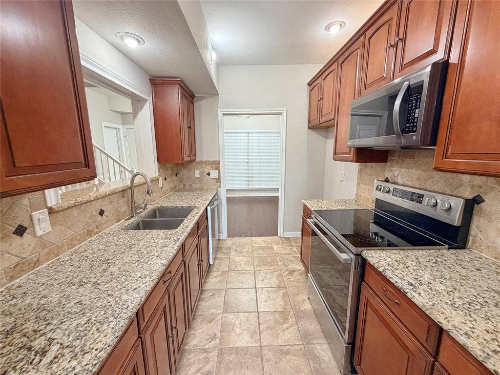 2409 Northlake Court, Irving, TX 75038 2409 Northlake Court, Irving, TX 75038