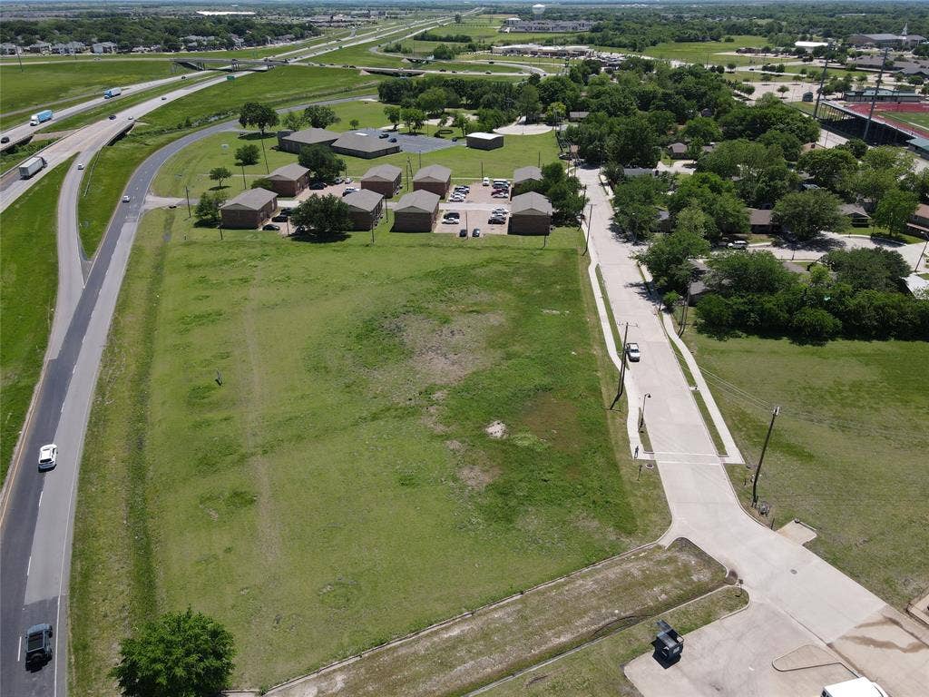 601 W US- 287 ByPass, Waxahachie, TX 75165