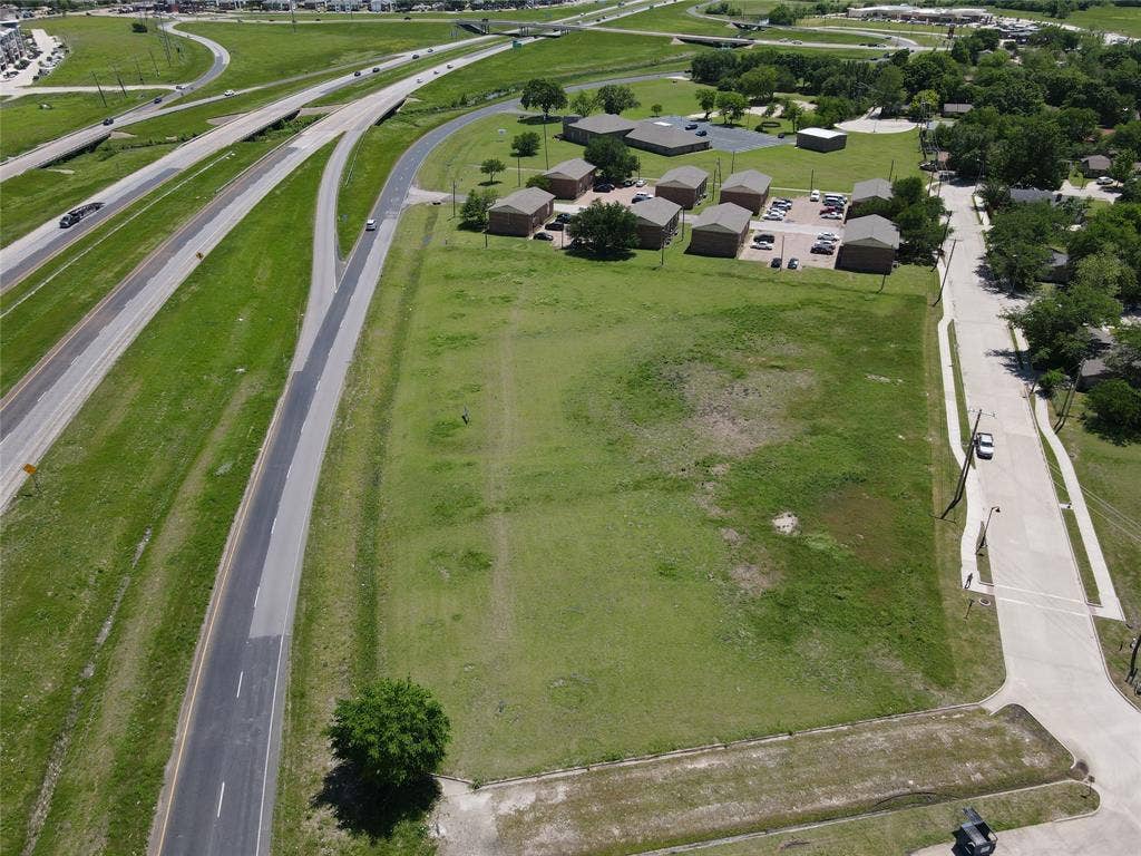 601 W US- 287 ByPass, Waxahachie, TX 75165