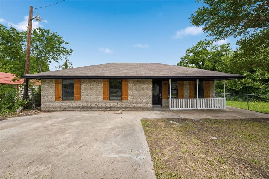 Property photo for 316 N Elm Street, Mart, TX