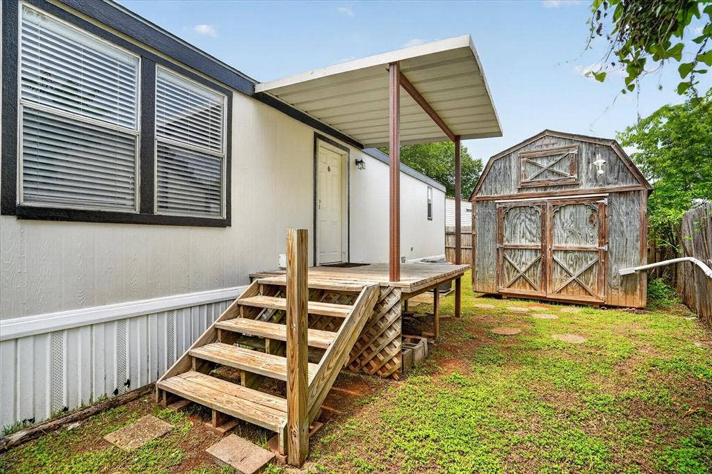 4434 Wildwood Circle, Granbury, TX 76049 4434 Wildwood Circle, Granbury, TX 76049