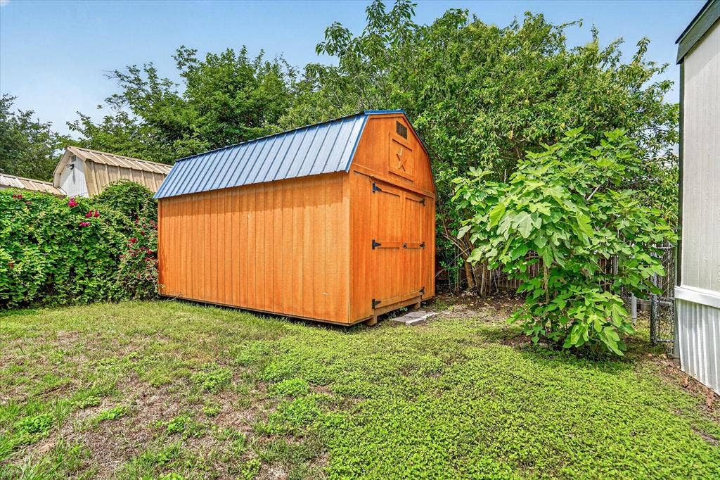 4434 Wildwood Circle, Granbury, TX 76049 4434 Wildwood Circle, Granbury, TX 76049