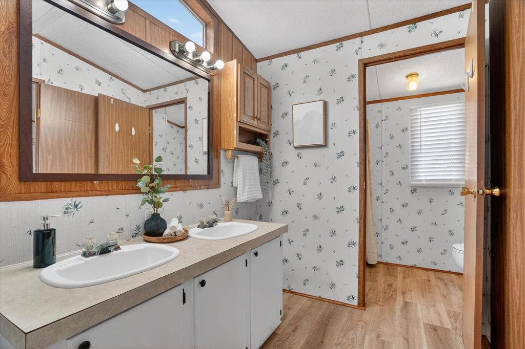 4434 Wildwood Circle, Granbury, TX 76049 4434 Wildwood Circle, Granbury, TX 76049