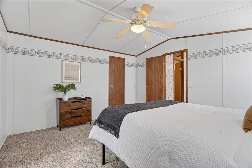 4434 Wildwood Circle, Granbury, TX 76049 4434 Wildwood Circle, Granbury, TX 76049