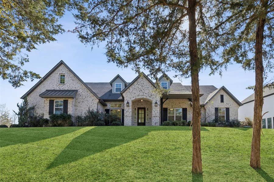 Property photo for 4594 Lake Breeze Drive, McKinney, TX