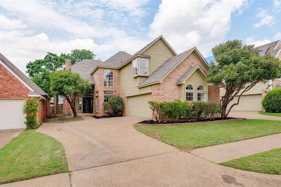 Property photo for 1401 Carver Lane, Irving, TX