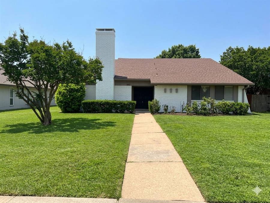 Property photo for 1802 Auburn Drive, Richardson, TX