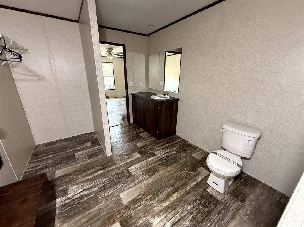 106 Summers Circle, Azle, TX 76020 106 Summers Circle, Azle, TX 76020