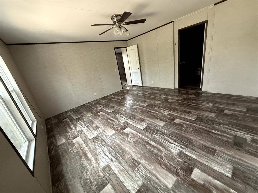 106 Summers Circle, Azle, TX 76020 106 Summers Circle, Azle, TX 76020