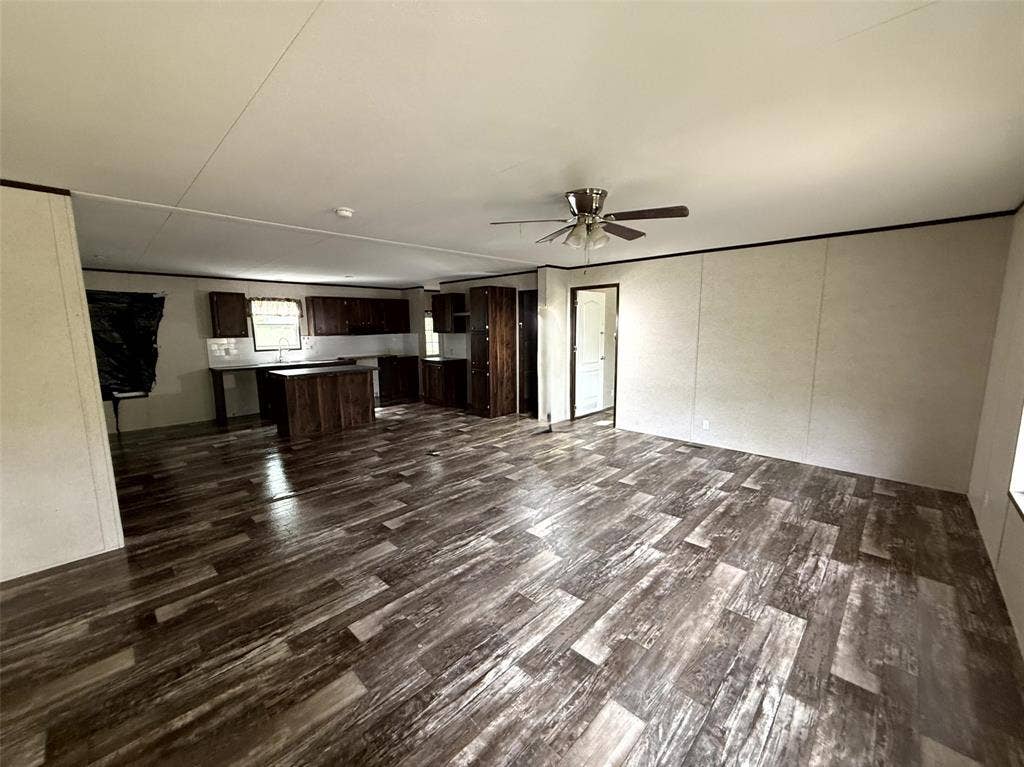 106 Summers Circle, Azle, TX 76020 106 Summers Circle, Azle, TX 76020