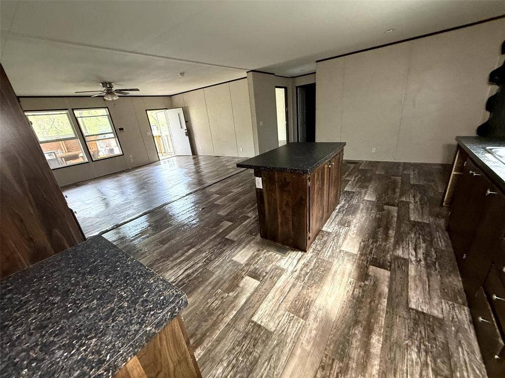 106 Summers Circle, Azle, TX 76020 106 Summers Circle, Azle, TX 76020