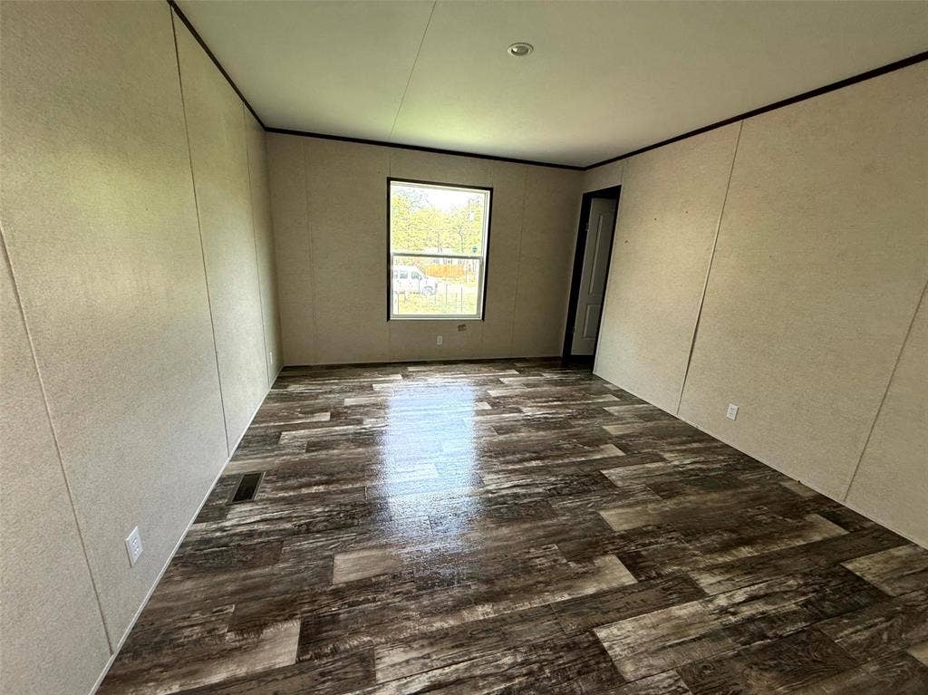 106 Summers Circle, Azle, TX 76020 106 Summers Circle, Azle, TX 76020