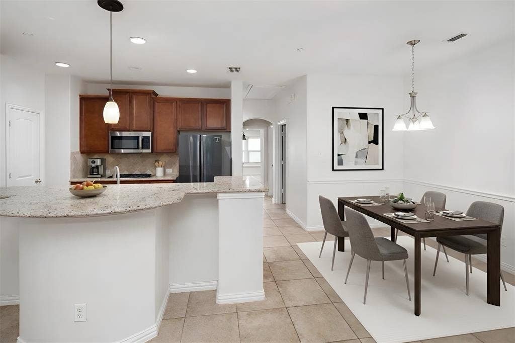 1619 Southwestern Drive, Allen, TX 75013 Kitchen Upstairs Virtually Staged