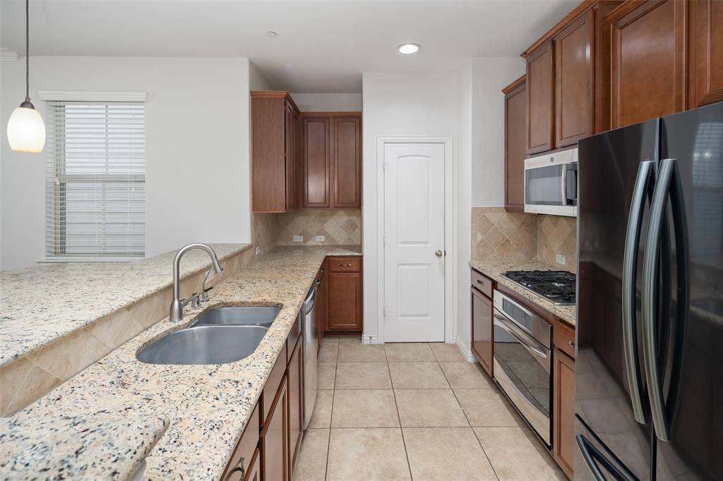 1619 Southwestern Drive, Allen, TX 75013 1619 Southwestern Drive, Allen, TX 75013