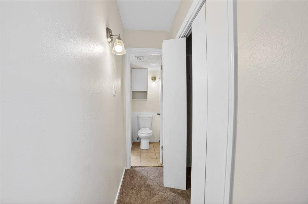 5618 Marina Drive, #32, Garland, TX 75043 Hallway