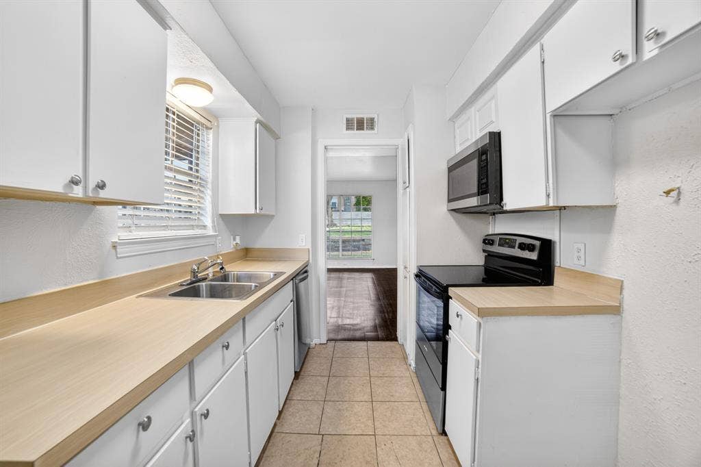 5618 Marina Drive, #32, Garland, TX 75043 5618 Marina Drive, #32, Garland, TX 75043