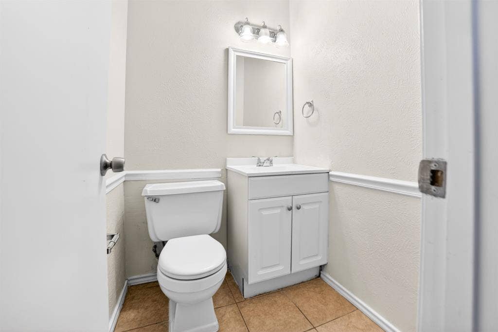 5618 Marina Drive, #32, Garland, TX 75043 5618 Marina Drive, #32, Garland, TX 75043