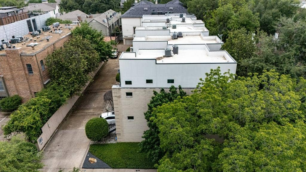 3925 Gilbert Avenue, #C, Dallas, TX 75219 3925 Gilbert Avenue, #C, Dallas, TX 75219