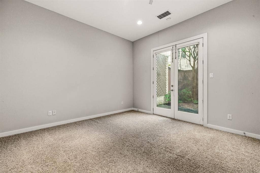 3925 Gilbert Avenue, #C, Dallas, TX 75219 3925 Gilbert Avenue, #C, Dallas, TX 75219