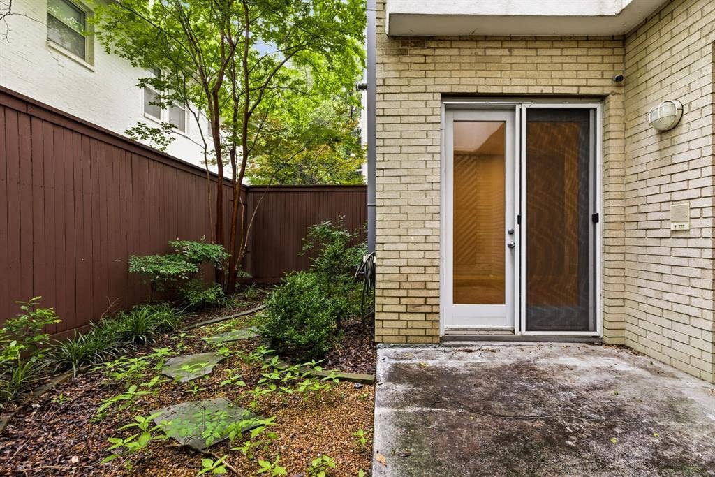 3925 Gilbert Avenue, #C, Dallas, TX 75219 3925 Gilbert Avenue, #C, Dallas, TX 75219