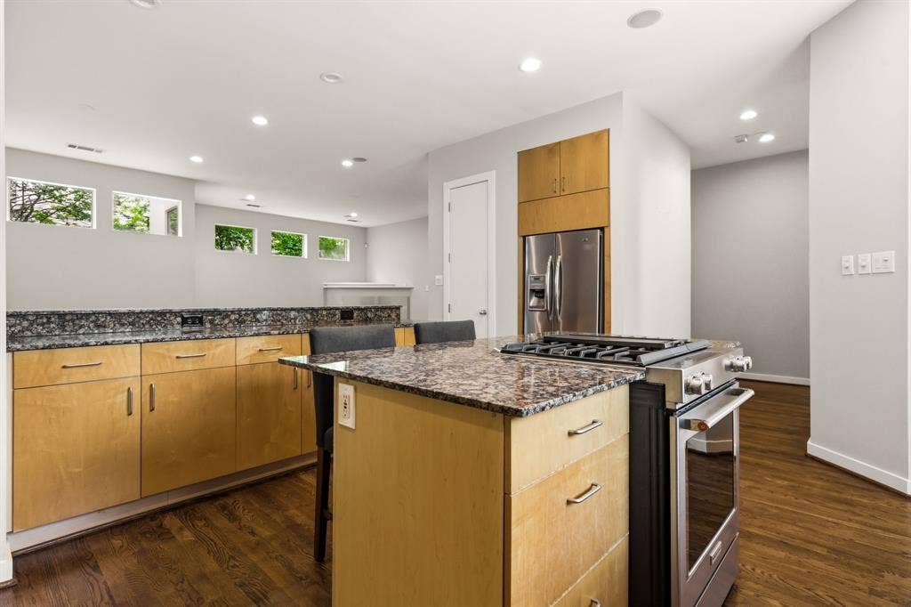 3925 Gilbert Avenue, #C, Dallas, TX 75219 3925 Gilbert Avenue, #C, Dallas, TX 75219