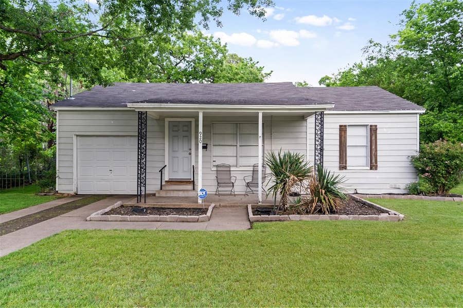 Property photo for 920 N Virginia Street, Terrell, TX