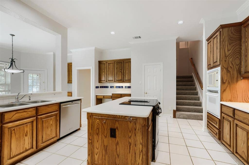 3011 Saint Germain Drive, McKinney, TX 75070 3011 Saint Germain Drive, McKinney, TX 75070