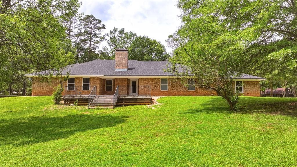 9465 Peninsula Drive, Tyler, TX 75707 9465 Peninsula Drive, Tyler, TX 75707