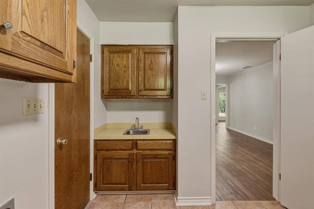 9465 Peninsula Drive, Tyler, TX 75707 9465 Peninsula Drive, Tyler, TX 75707