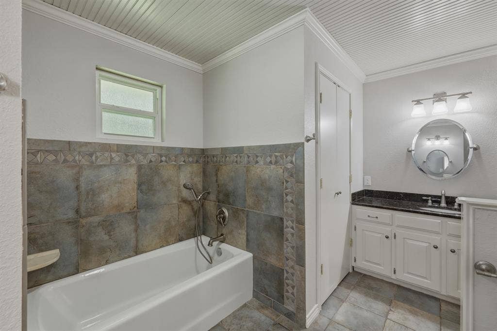 9465 Peninsula Drive, Tyler, TX 75707 9465 Peninsula Drive, Tyler, TX 75707