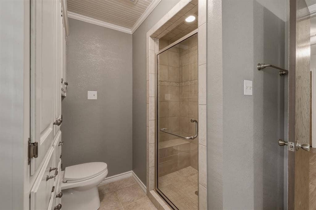 9465 Peninsula Drive, Tyler, TX 75707 9465 Peninsula Drive, Tyler, TX 75707