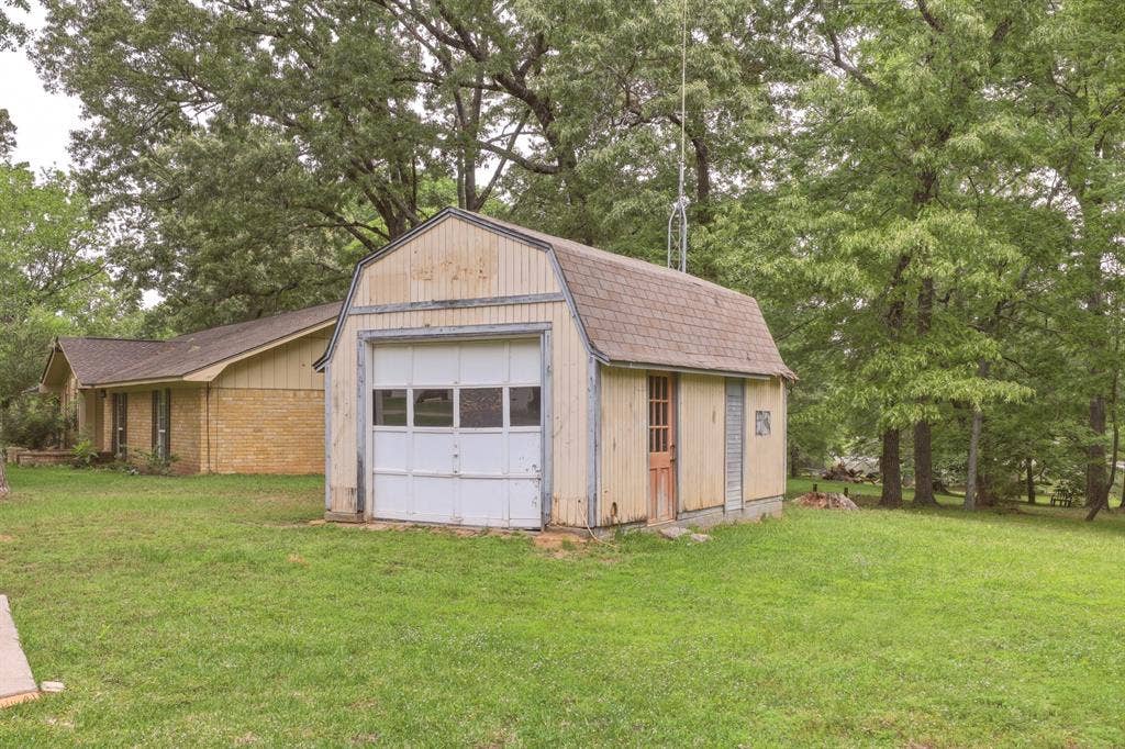 9465 Peninsula Drive, Tyler, TX 75707 9465 Peninsula Drive, Tyler, TX 75707
