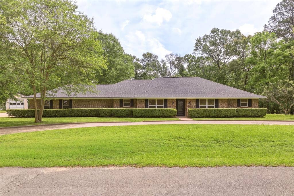 9465 Peninsula Drive, Tyler, TX 75707 9465 Peninsula Drive, Tyler, TX 75707